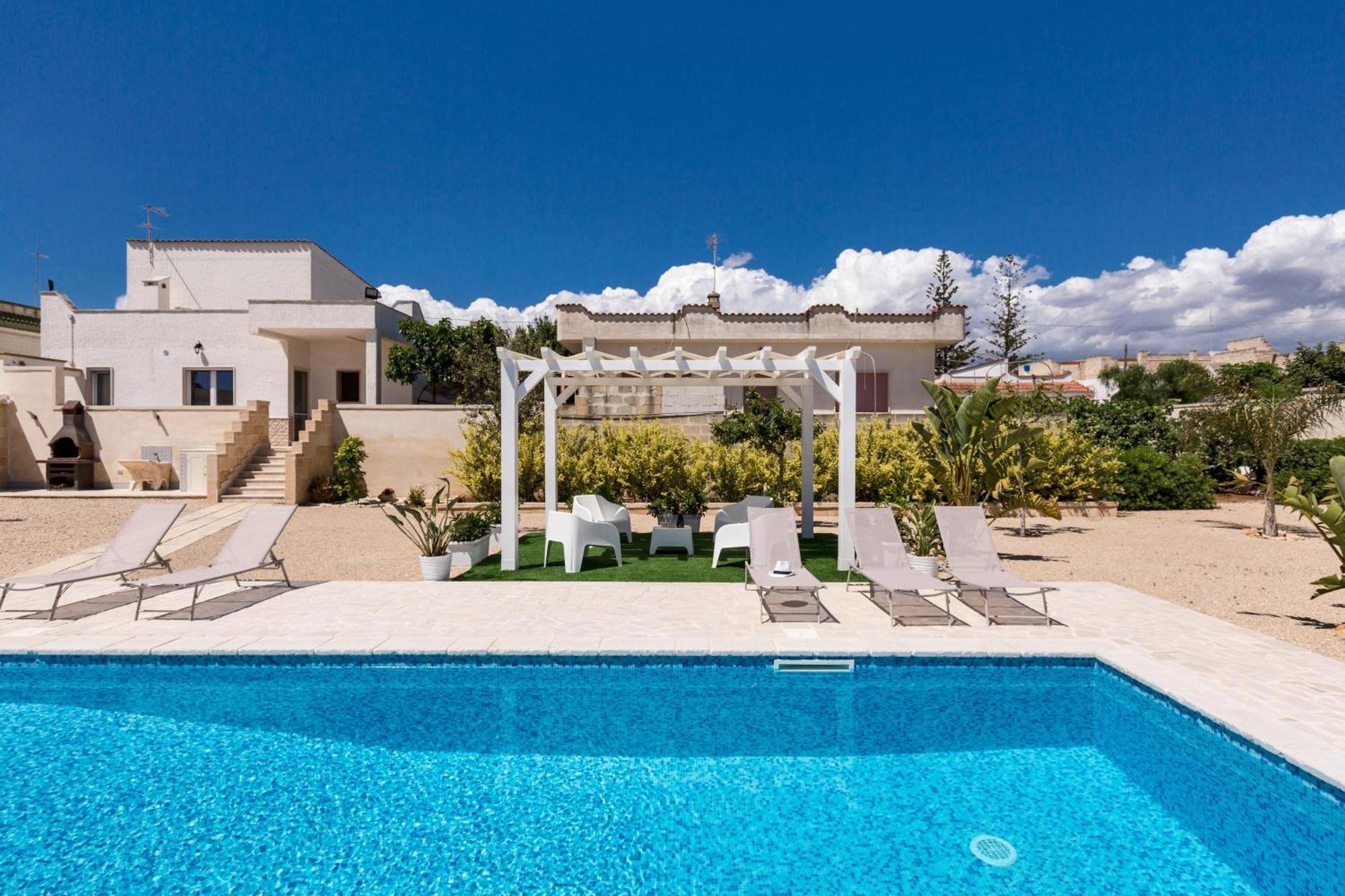 Villa Tina Maria By Barbarhouse San Pietro in Bevagna Extérieur photo